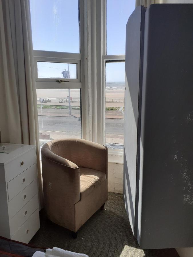 The Coastal Bay Hotel Blackpool Bagian luar foto