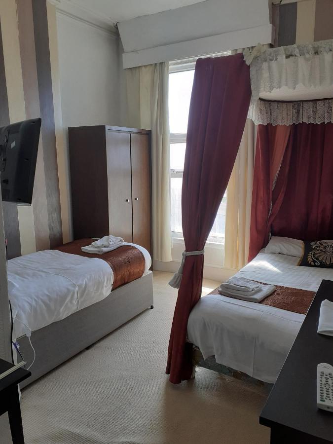 The Coastal Bay Hotel Blackpool Bagian luar foto